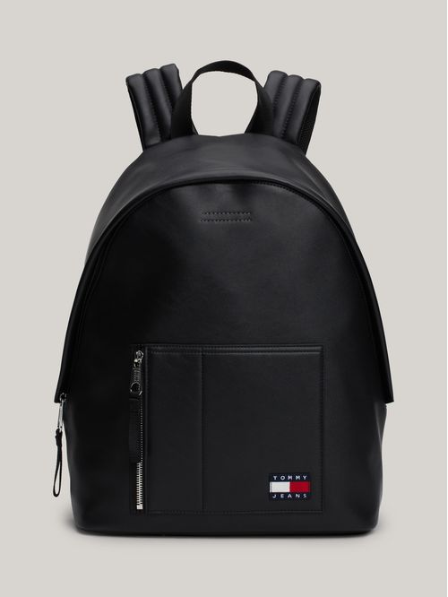 Mochila con bolsillo delantero y parche