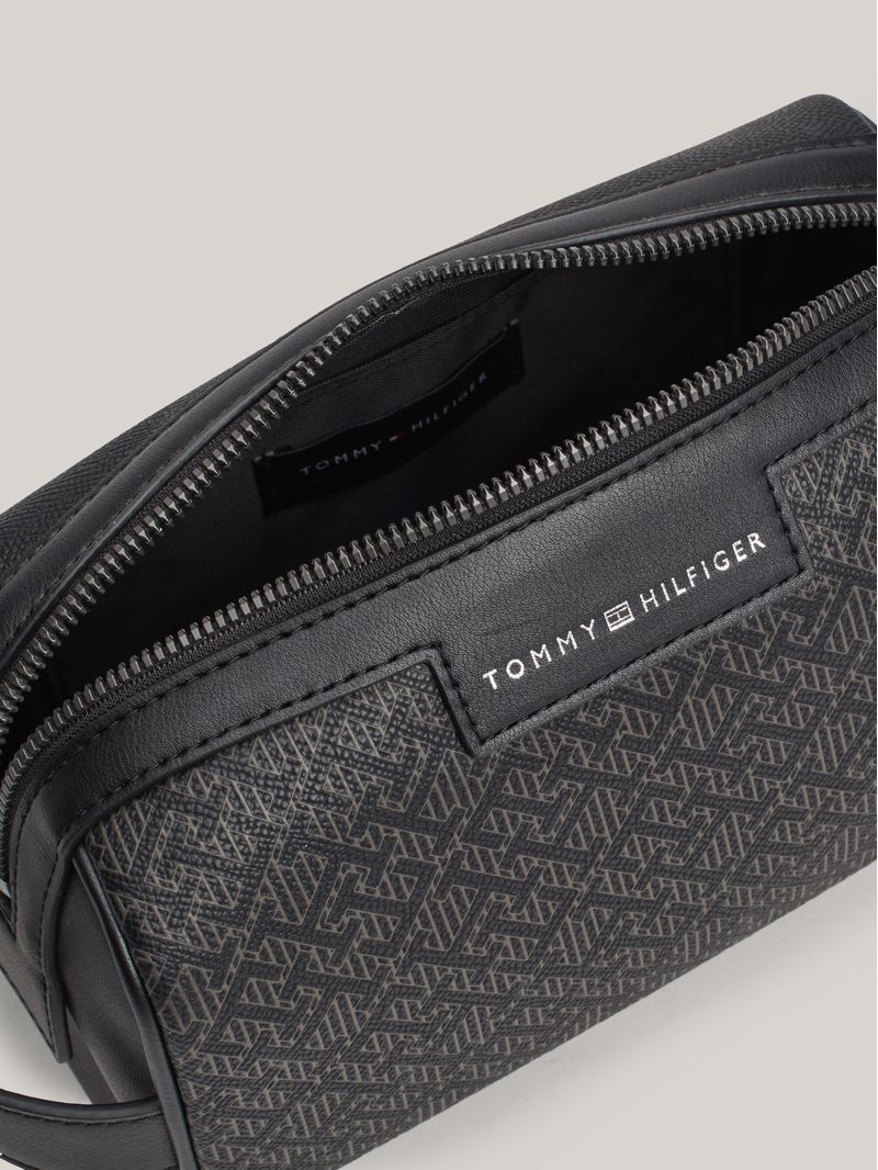 Neceser-con-diseño-de-monogramas-TH