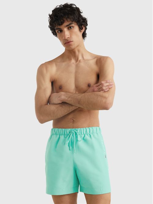 Pantaloneta de baño de medio largo con logo