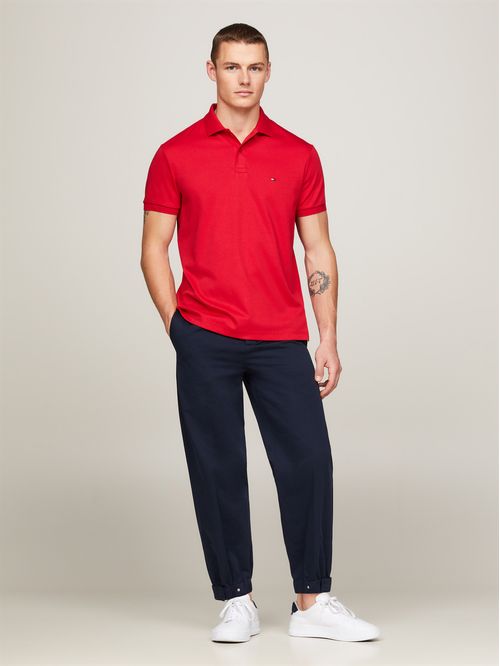 Polo Essential de corte regular con logo