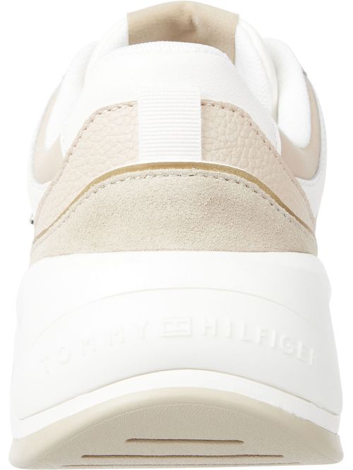 Tenis estilo running con suela gruesa