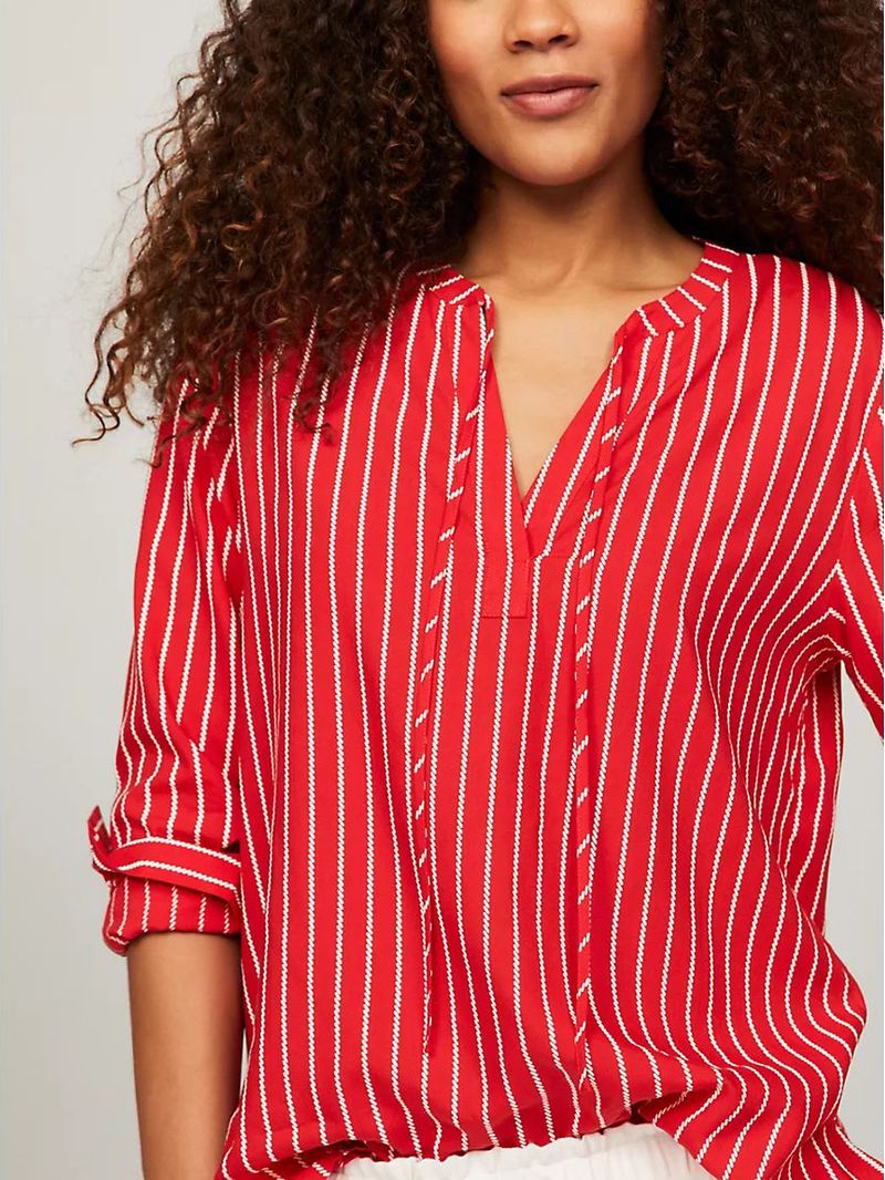 Blusa-con-diseño-de-rayas-