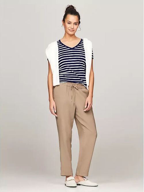 Playera de rayas con cuello v