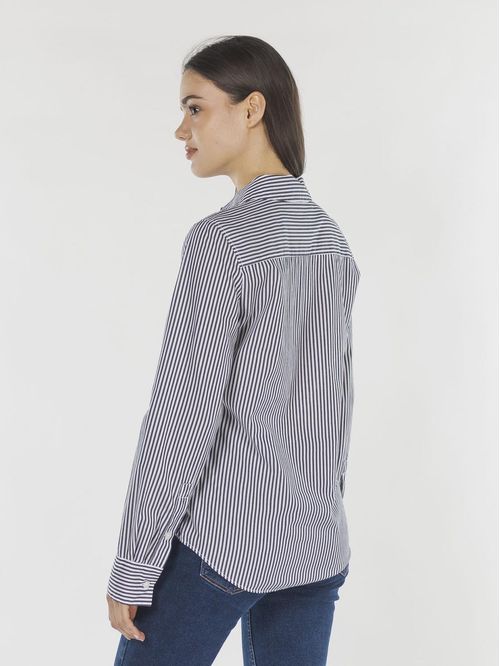 Camisa Essential regular de rayas