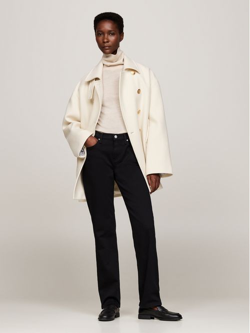 Jeans rectos de talle medio y negros