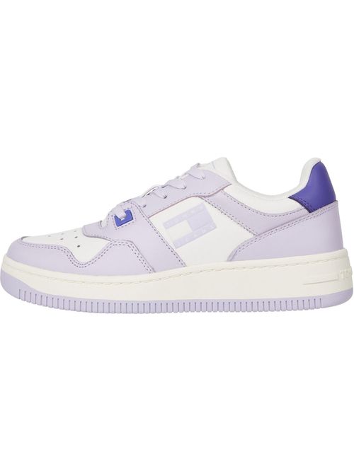 Tenis de baloncesto con parche tonal