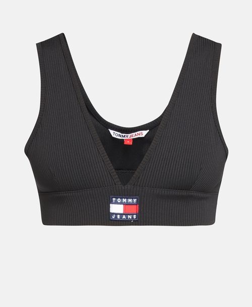 CROP TOP ACANALADO CON PARCHE DE TOMMY