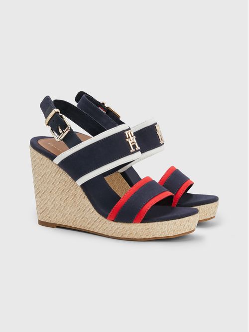 Sandalias tipo alpargata con correa