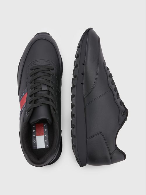 ZAPATILLAS ESSENTIAL ESTILO RUNNING DE PIEL