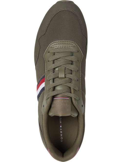 Tenis estilo running distintivas